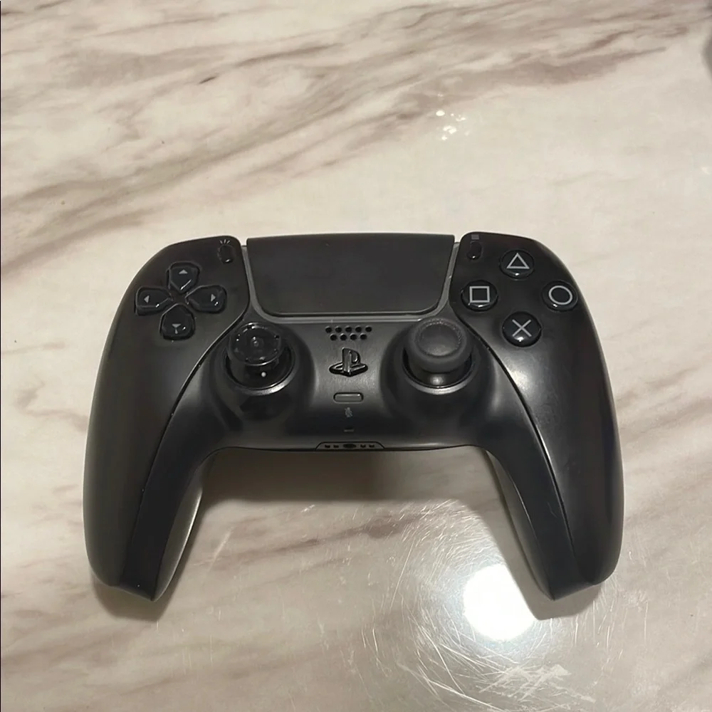 Sony Black VR Controller with Ergonomic Design
